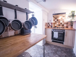 Short Stay Bristol - Pembroke Apartment