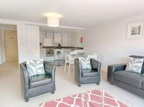 Roomspace Apartments -Bradley Court