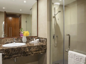 Jumeira Rotana Hotel