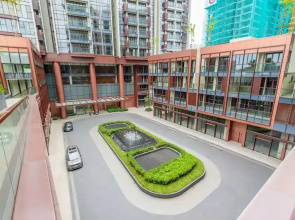 Metropole Deluxe Apartment View City