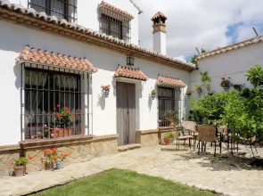 Countryside Cottage With Pool