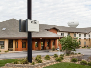 AmericInn by Wyndham Mount Pleasant