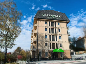 Green Park Hotel