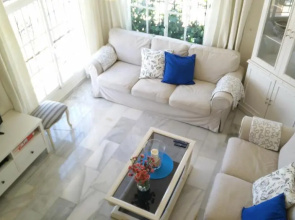 Villa Narnia, 4br with private swimming pool, jacuzzi and a sauna