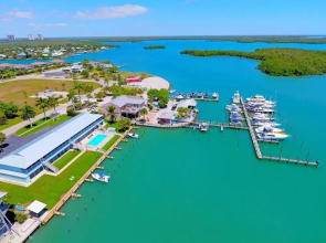 Dwl - 11 - Driftwood Landing 1 Bedroom Condo by Redawning