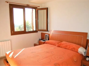 House - 3 Bedrooms with Pool and WiFi - 107740