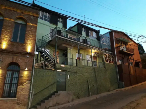 Comfortable and practical accommodation in Loft Hostal Jagui Haus Liebe Iris