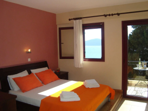 Mikros Gialos Apartments