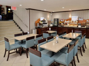 Holiday Inn Express Kennedy Airport