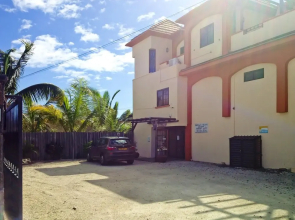 Apartment With one Bedroom in La Mivoie, La Preneuse, Black River, With Wonderful Mountain View, Shared Pool, Furnished Balcony - 500 m From the Beach