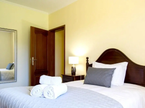 House With 4 Bedrooms in São Jorge, With Wonderful sea View, Enclosed Garden and Wifi