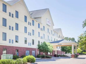 Clarion Pointe Charleston - West Ashley