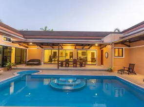 Tim buktu 4BR Jacuzzi WalkVillaMarket170