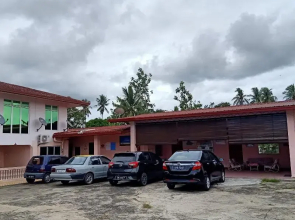 OYO Home 90349 Anique Hoemstay