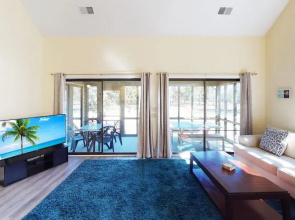 Club Villas Unit 4A