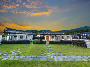 Onmaru Hanok Kids Poolvilla and Couple Spa