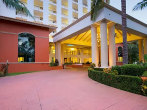 Beachfront 2 bedroom Condo in Playa Royale Resort, Nuevo Vallarta