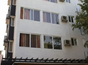 Aira Apartments by OYO Rooms