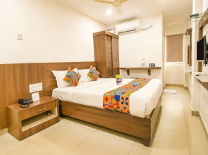 FabHotel Delma Porur
