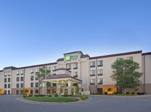 Holiday Inn Express Hotel & Suites Minneapolis-Minnetonka by IHG