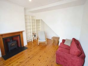2 Bedroom Home in Gloucester Road