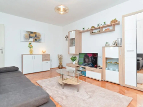 Apartment 1987