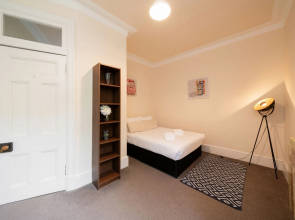 Magdalen House - Stunning Spacious Apartment in the Heart of Dundee