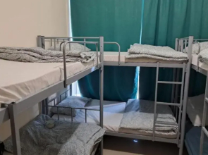 Top House Hostel