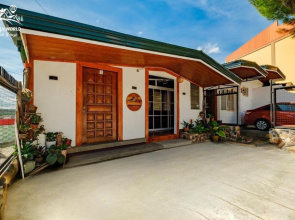Family World Cabin House