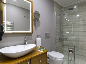 Walton Hotels Galata