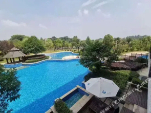 Yuexi Peninsula Resort