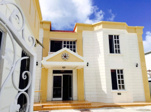 Oasis Boutique House