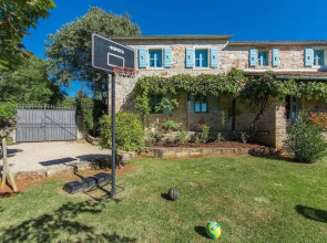 Authentic Villa in Tinjan With Private Pool