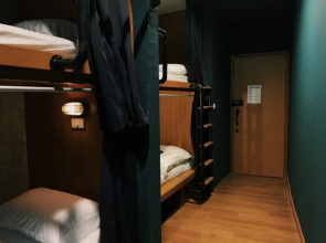 Mystery Hostel by OYO Rooms