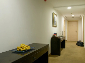 Royalty Suites