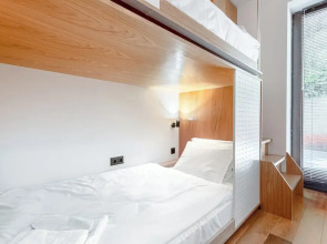 Отель The Tbilisi Pod