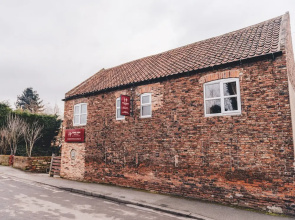 Home Farm & Lodge