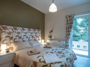 Sirena Tolo Luxury Apartment