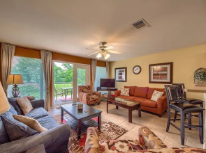 Ww E202 Schlitterbob Hideaway 3 Bedroom Condo by RedAwning