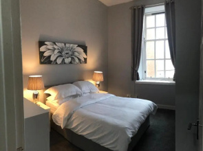 The Station Apartment