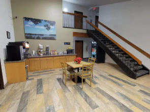 Waconia Inn and Suites