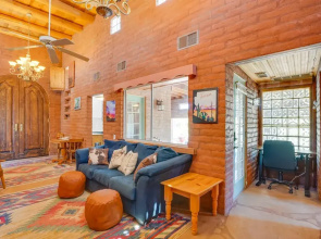 Unique Desert Home ~ 6 Mi to Downtown Tucson!