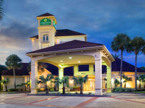 La Quinta Inn & Suites by Wyndham Jacksonville Butler Blvd