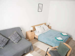 Grand Central Station Apartment