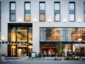 Halcyon - a hotel in Cherry Creek