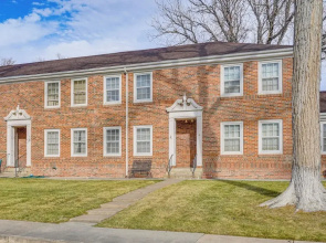 1 Mi to Downtown Pueblo! Cat-friendly Condo