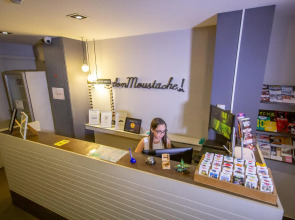 Don Moustache Hostel