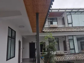 Dali Yuji Courtyard