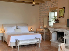 Akrolithi Guesthouse