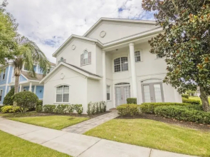 Kevin's Reunion Resort Vacation Home